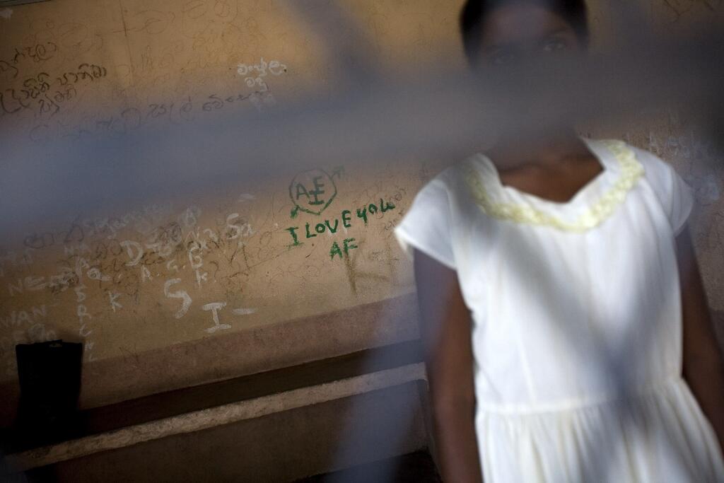 Un informe de derechos humanos de la ONU ha revelado que las personas víctimas de la trata y obligadas a trabajar en centros fraudulentos son sometidas a tortura, abusos sexuales y condiciones similares a las de una prisión.